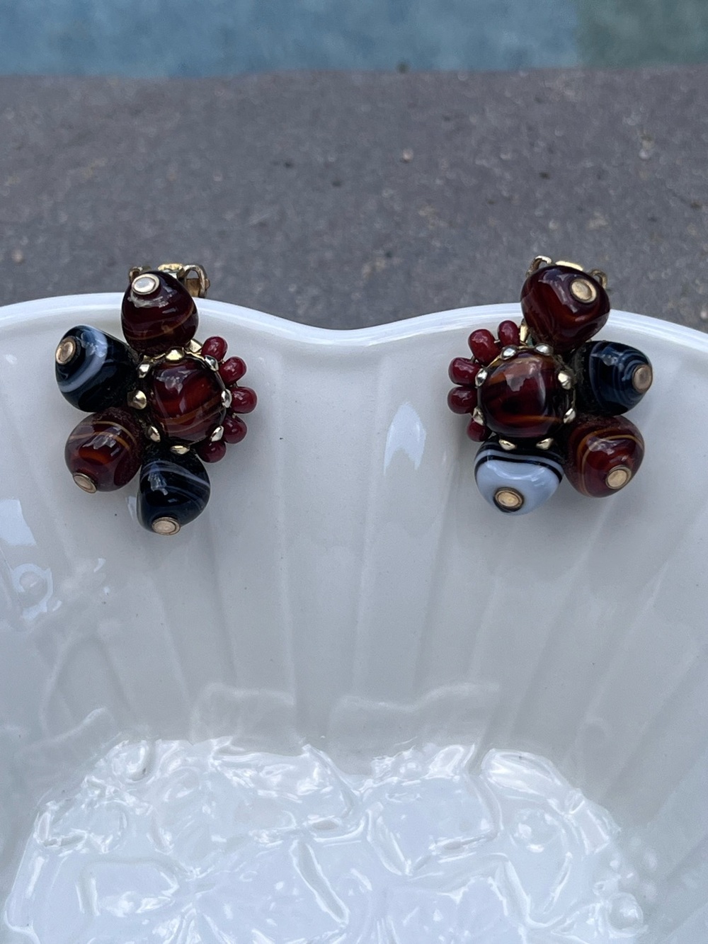 Vintage Hattie Carnegie Glass Clip Earrings Lampwork Beads